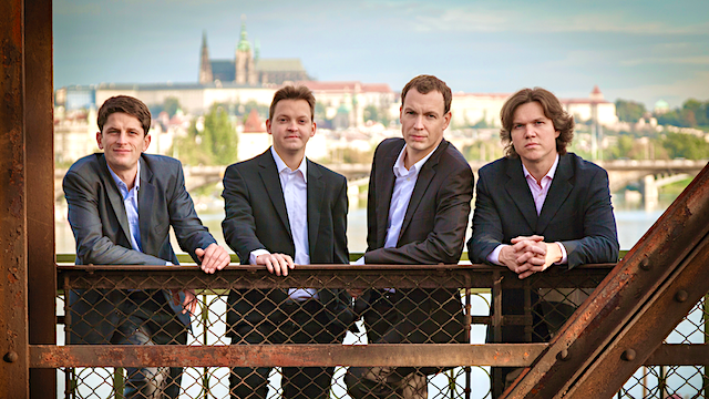 ensemble photo
