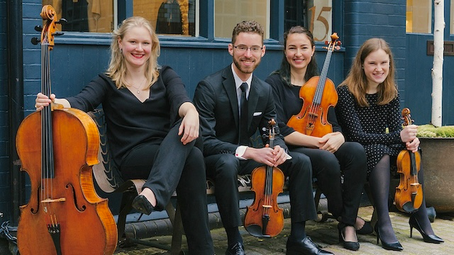 ensemble photo