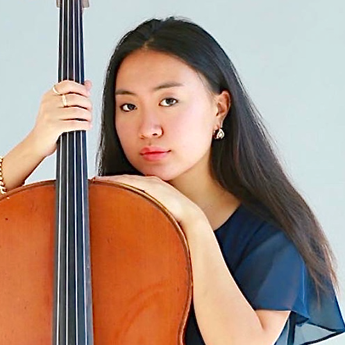 julia-lee